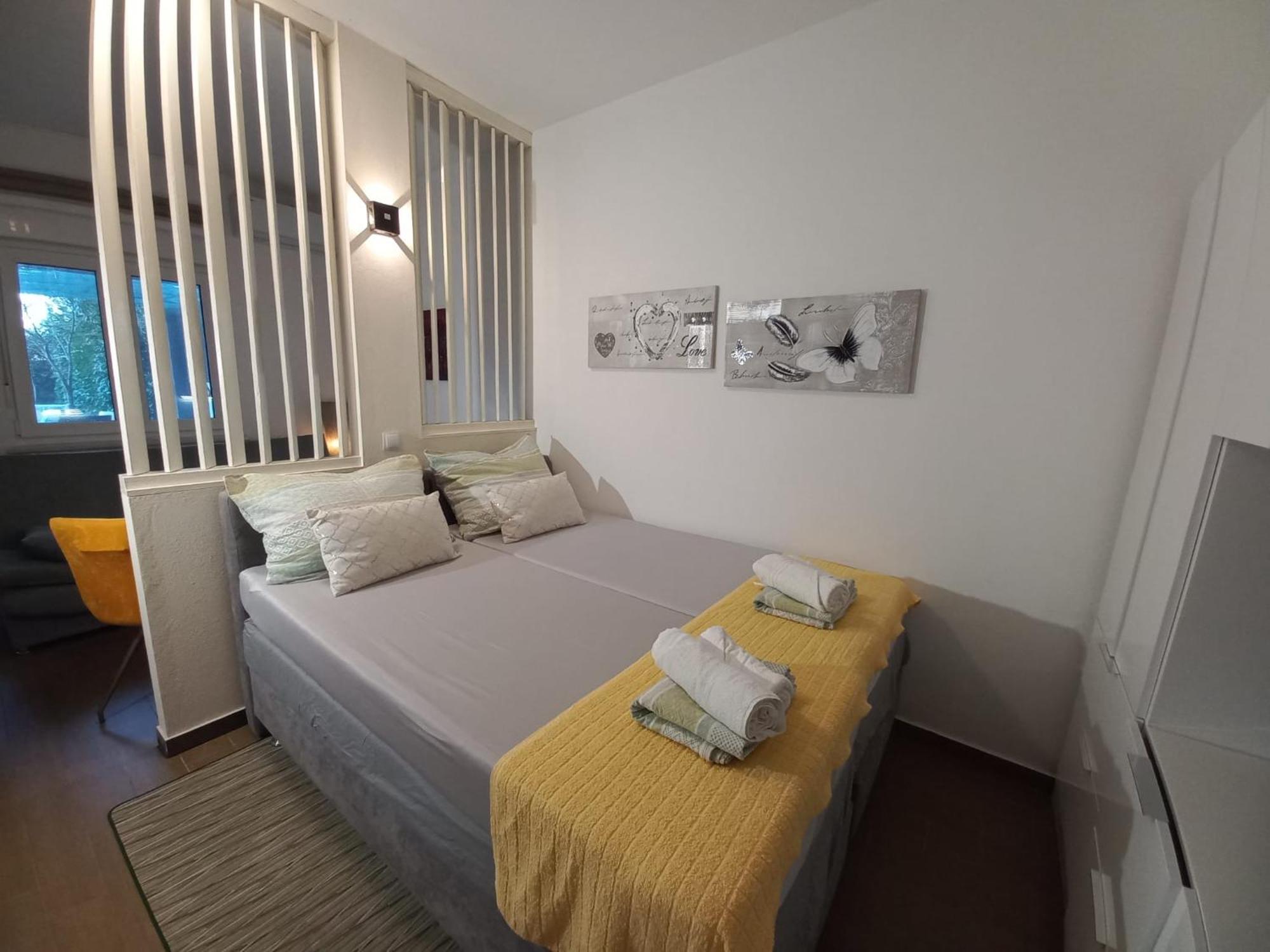 Studio Apartment With Pool Pula Exterior foto